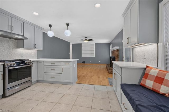4220 Duke Of Gloucester DR, Chesapeake, VA 23321
