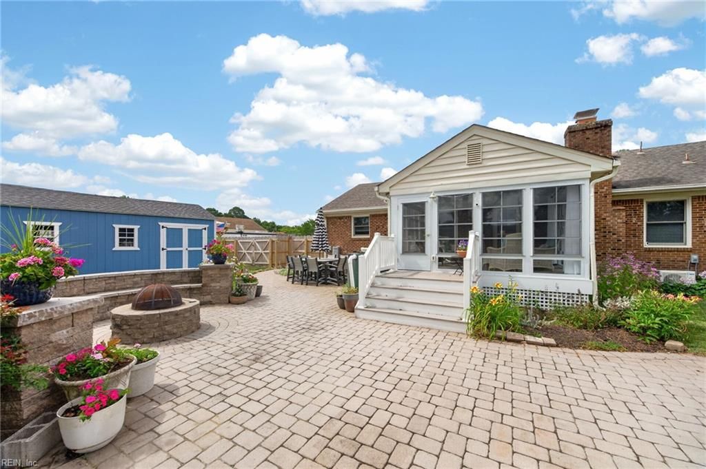 4220 Duke Of Gloucester DR, Chesapeake, VA 23321