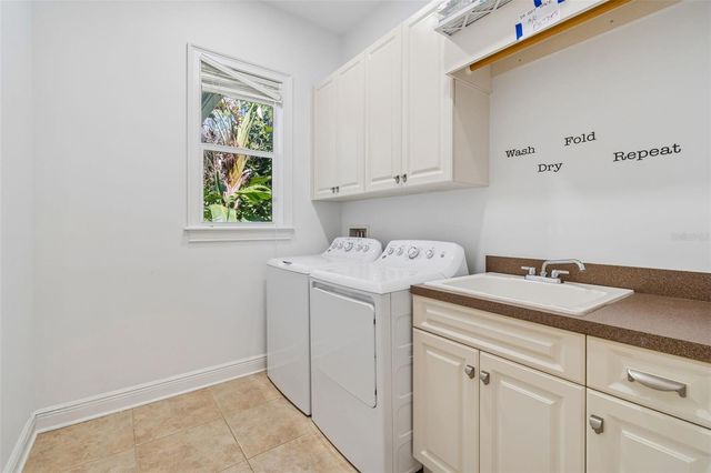 2107 CARROLL LANDING DRIVE, Tampa, FL 33612