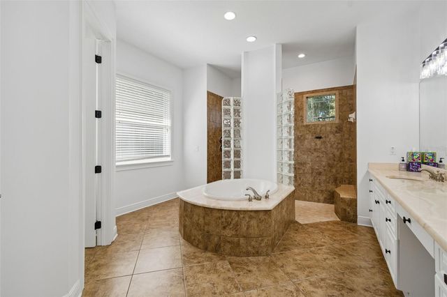 2107 CARROLL LANDING DRIVE, Tampa, FL 33612