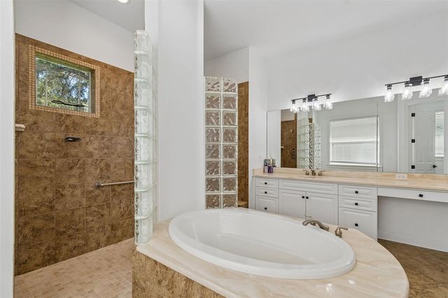 2107 CARROLL LANDING DRIVE, Tampa, FL 33612