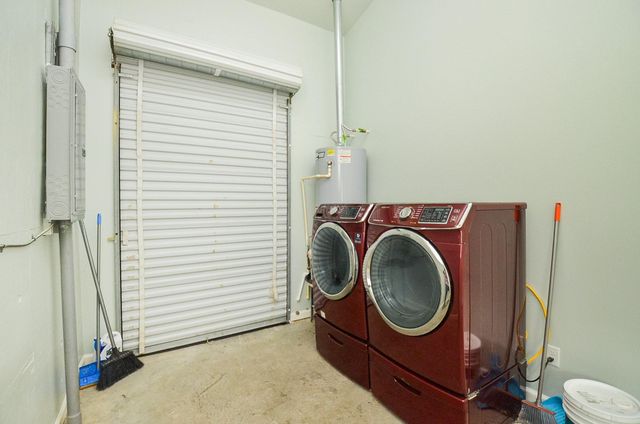 24719 Roscommon, Hempstead, TX 77445