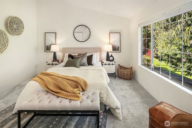 13726 NE 85th Street, Redmond, WA 98052