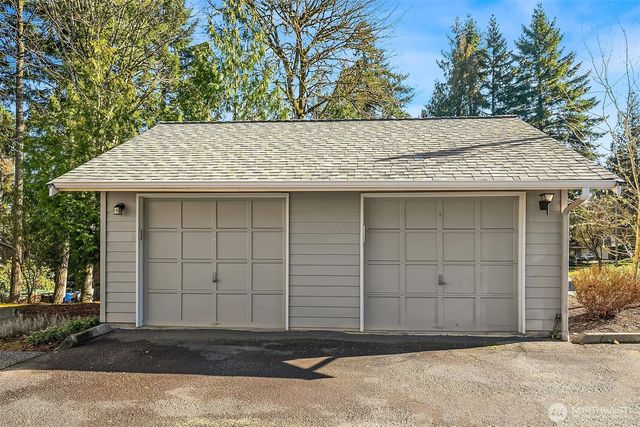 13726 NE 85th Street, Redmond, WA 98052