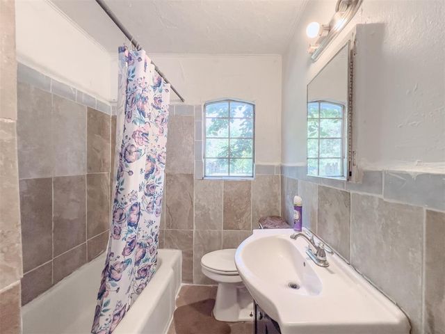 1931 SW 10th Street, Oklahoma City, OK 73108