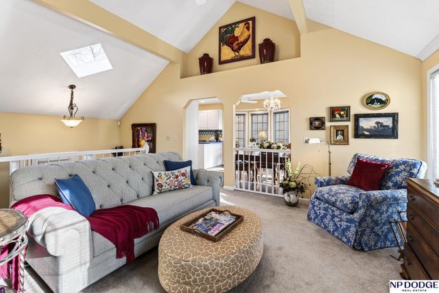 5524 N 113th Street, Omaha, NE 68164