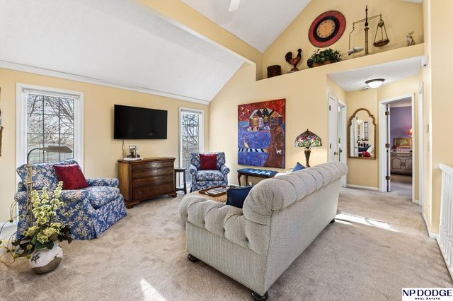 5524 N 113th Street, Omaha, NE 68164