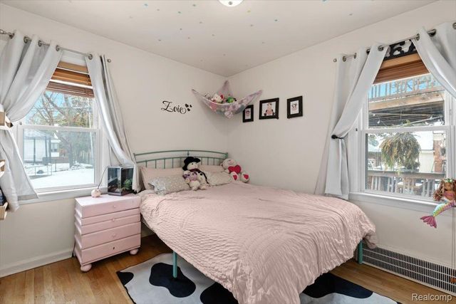 1818 Norwood Drive, Grosse Pointe Woods, MI 48236