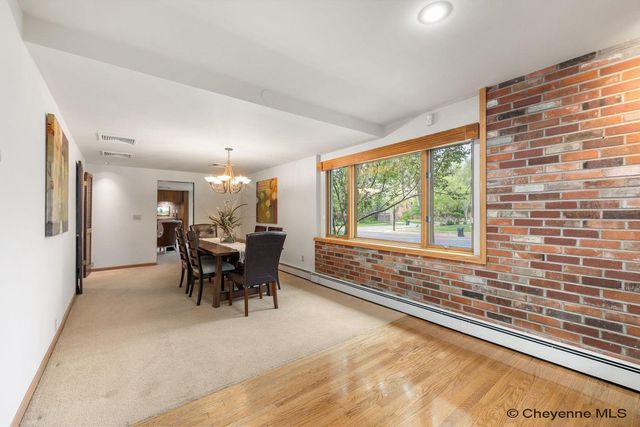 318 W 2ND AVE, Cheyenne, WY 82001