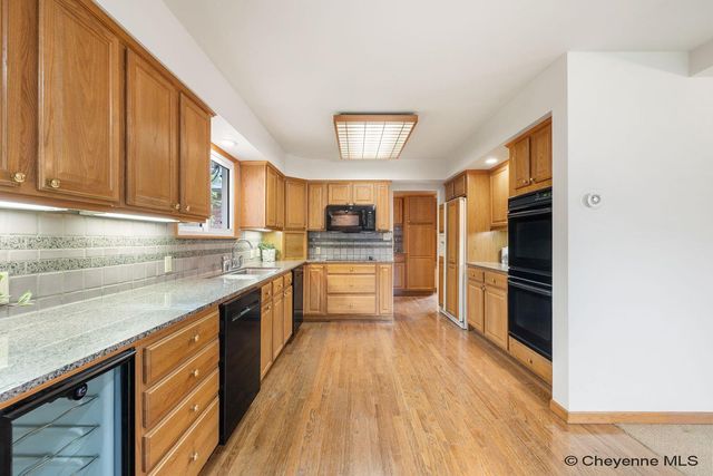318 W 2ND AVE, Cheyenne, WY 82001