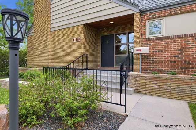 318 W 2ND AVE, Cheyenne, WY 82001