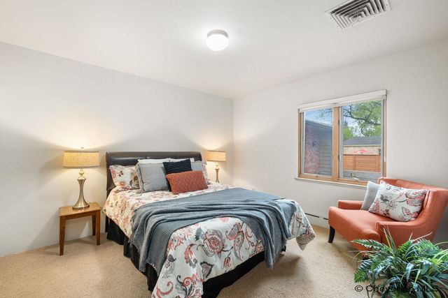 318 W 2ND AVE, Cheyenne, WY 82001
