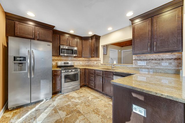 430 S East Street, Crown Point, IN 46307