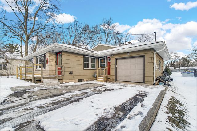 430 S East Street, Crown Point, IN 46307