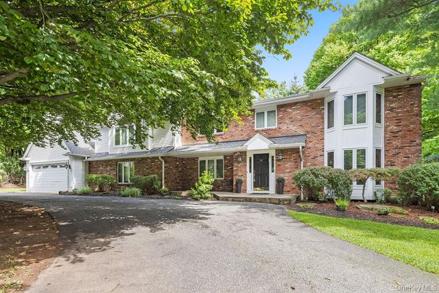 10 Rockingham Road, Spring Valley, NY 10977