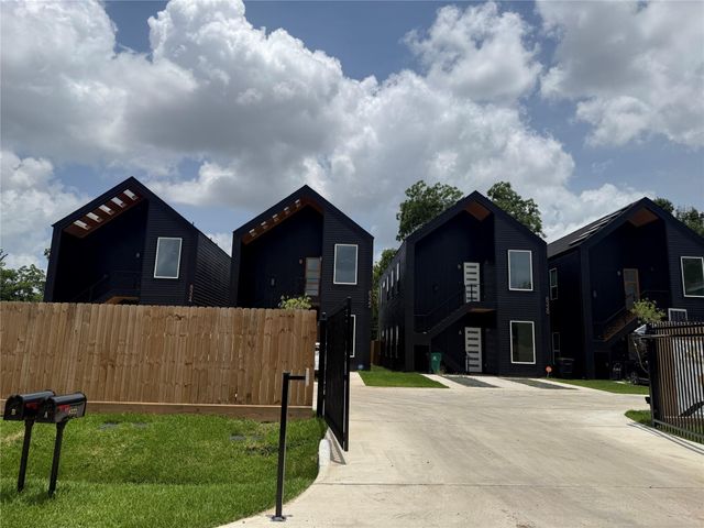 1026 Marjorie Street, Houston, TX 77088