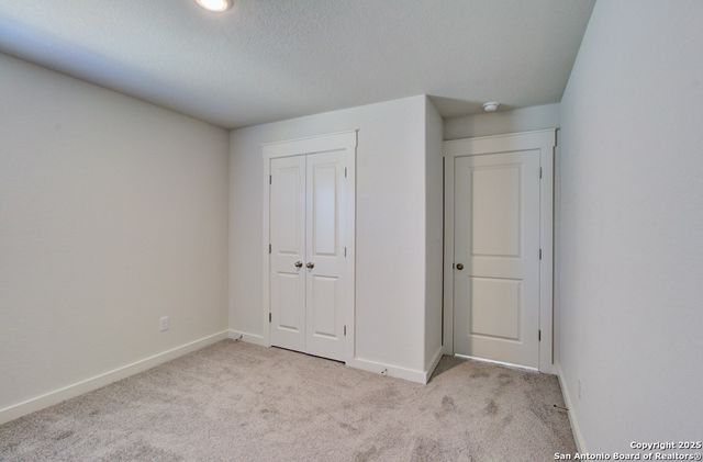 2502 White Daisy Hill, Converse, TX 78109