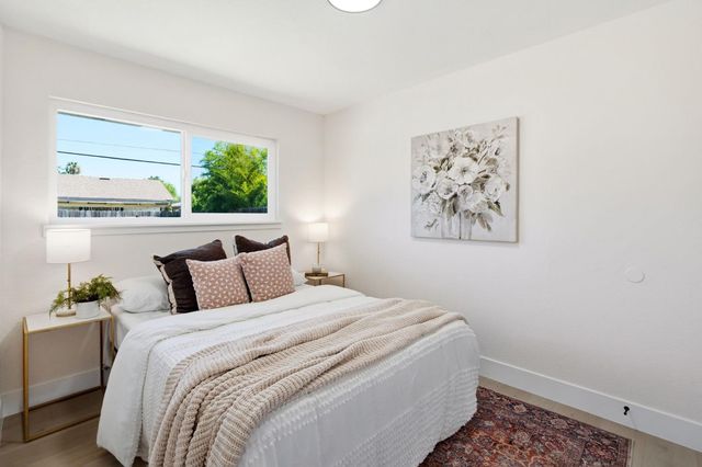 2285 John Still Dr, Sacramento, CA 95832