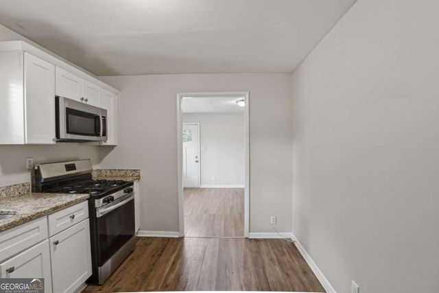 748 Amber Place NW, Atlanta, GA 30331