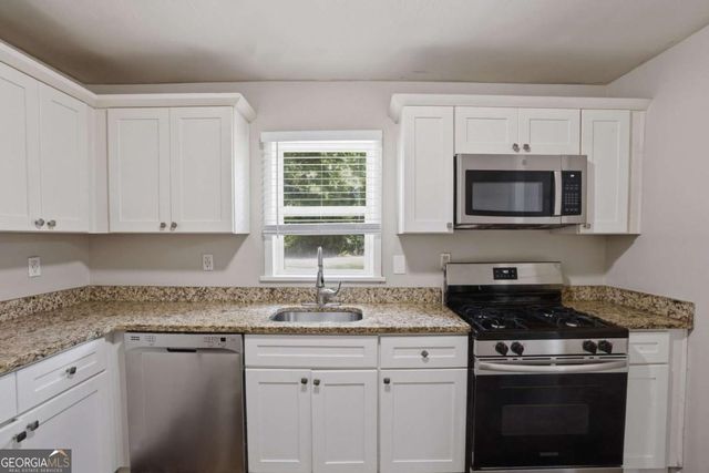 748 Amber Place NW, Atlanta, GA 30331