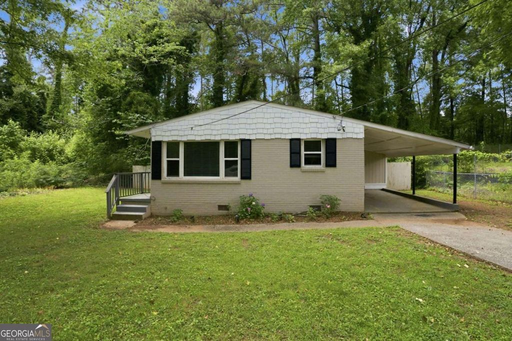 748 Amber Place NW, Atlanta, GA 30331