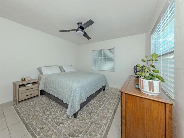 929 CYPRESS AVENUE, Venice, FL 34285