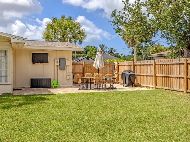 929 CYPRESS AVENUE, Venice, FL 34285