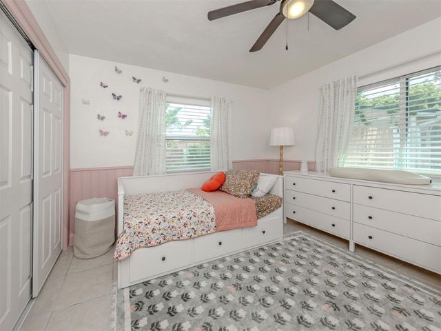929 CYPRESS AVENUE, Venice, FL 34285