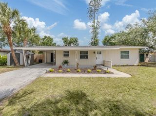 929 CYPRESS AVENUE, Venice, FL 34285