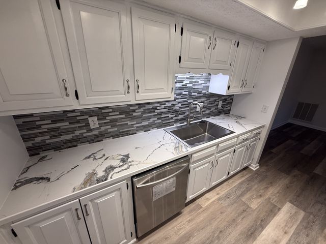 816 Old Coach Pl, Hermitage, TN 37076