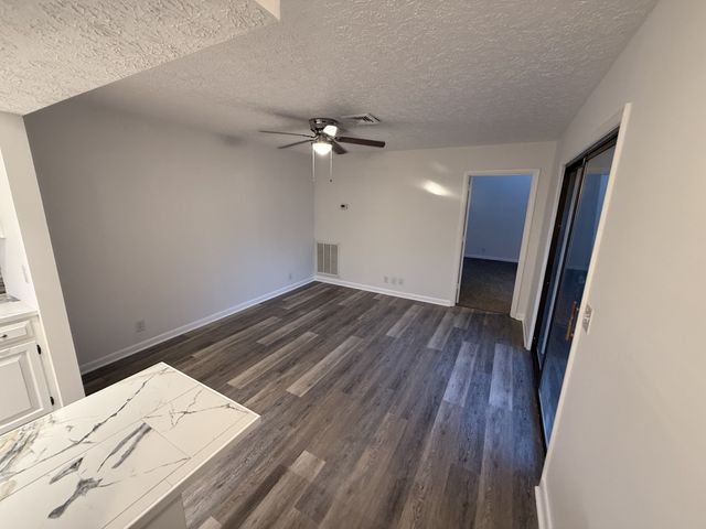 816 Old Coach Pl, Hermitage, TN 37076