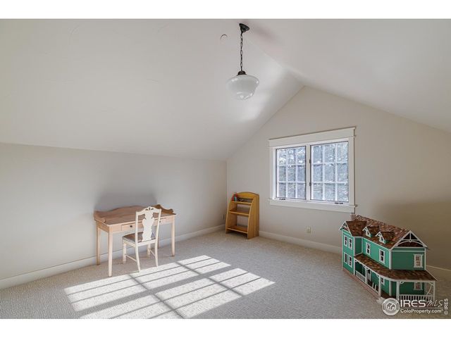 8576 Niwot Meadow Farm Rd, Niwot, CO 80503