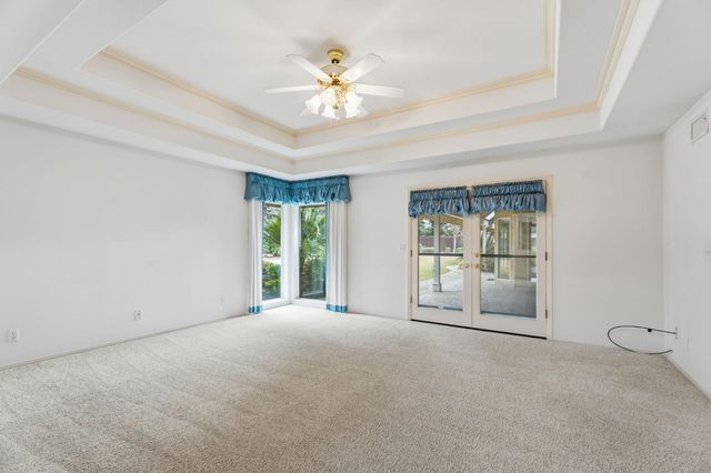 382 E Walnut Hill Avenue, Fresno, CA 93720