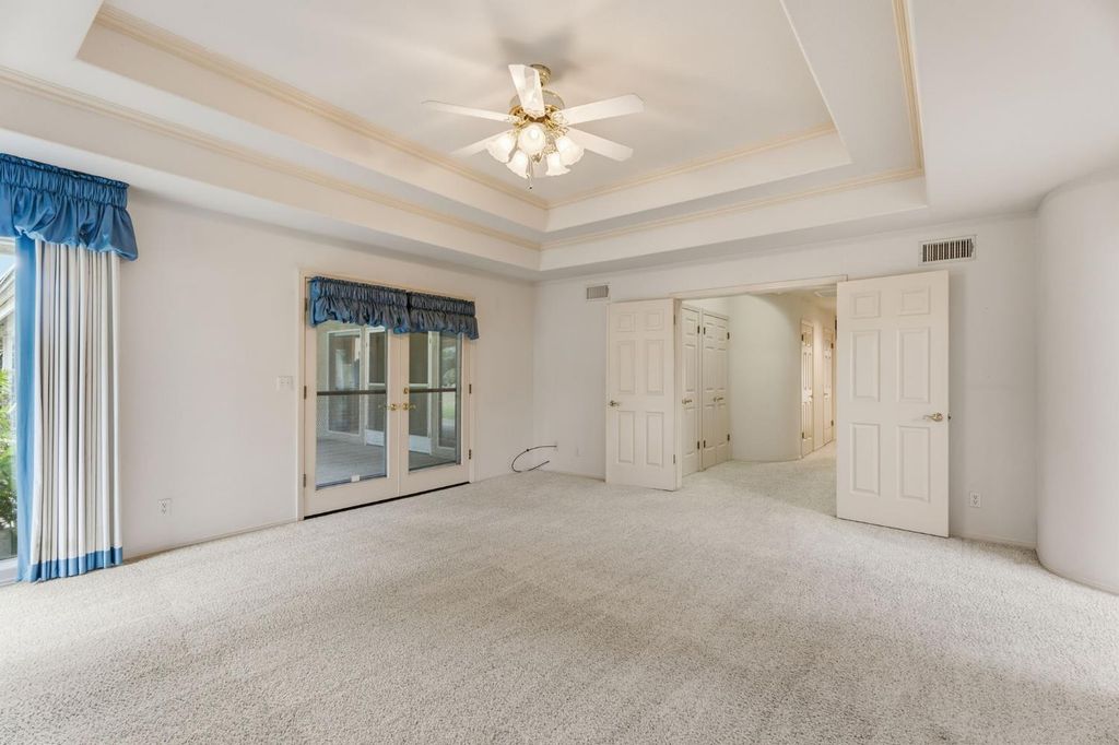 Image 31 of property listing at 382 E Walnut Hill Avenue, Fresno, CA 93720