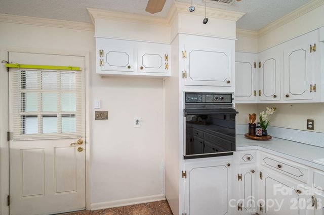 13 Spruce Pine Drive, Belmont, NC 28012