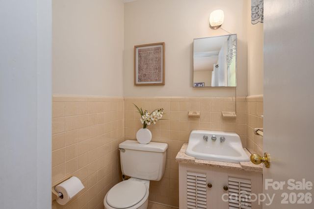 13 Spruce Pine Drive, Belmont, NC 28012