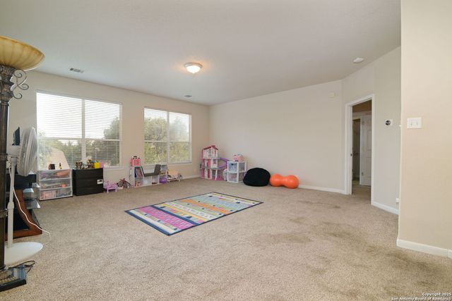 8918 Cordes, Helotes, TX 78023