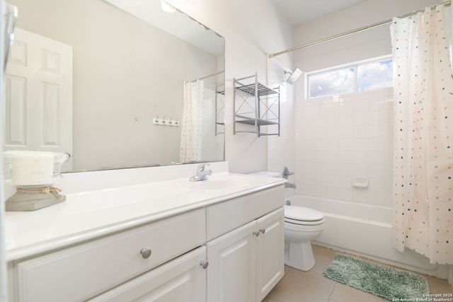 8918 Cordes, Helotes, TX 78023