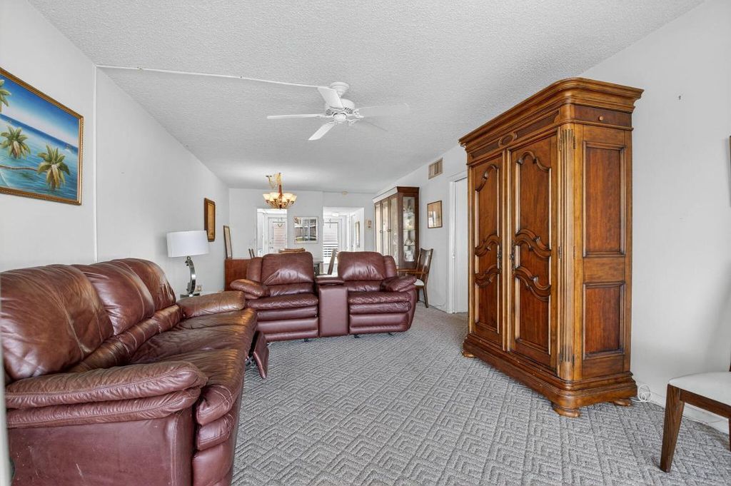 Image 11 of property listing at 3100 S Ocean Boulevard 102, Highland Beach, FL 33487