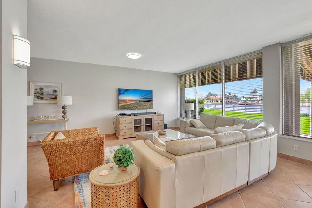 Image 38 of property listing at 3100 S Ocean Boulevard 102, Highland Beach, FL 33487