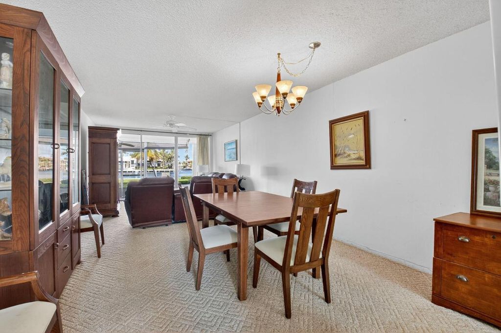 Image 6 of property listing at 3100 S Ocean Boulevard 102, Highland Beach, FL 33487