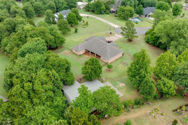 2445 County Road 1199, Blanchard, OK 73010