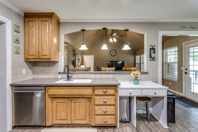 2445 County Road 1199, Blanchard, OK 73010