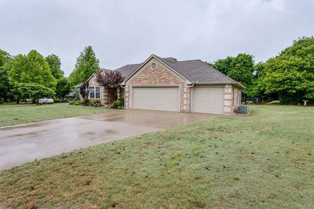 2445 County Road 1199, Blanchard, OK 73010