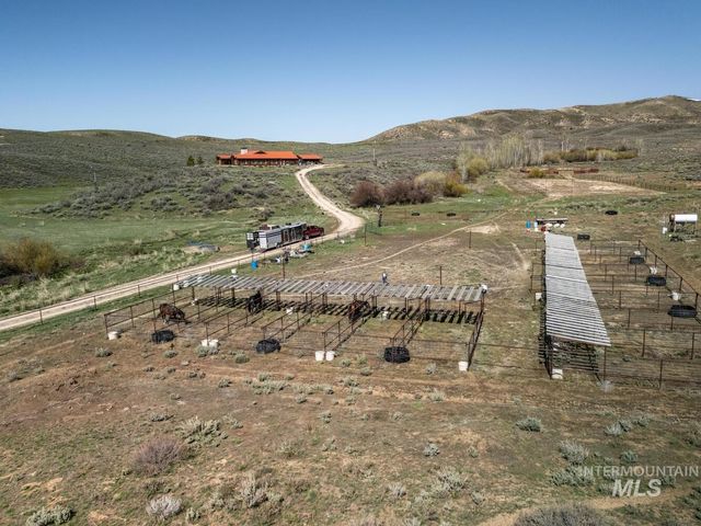 21800 Carringer, Mountain Home, ID 83647