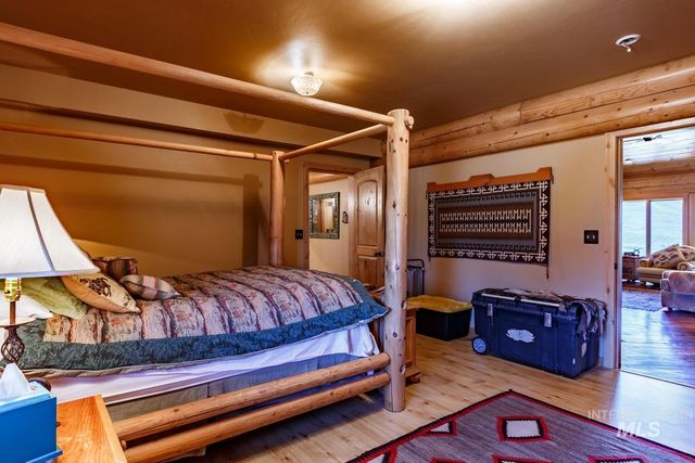 21800 Carringer, Mountain Home, ID 83647