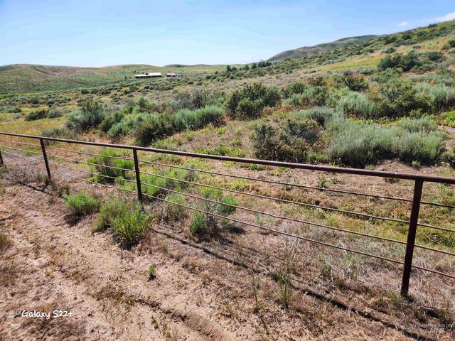 21800 Carringer, Mountain Home, ID 83647