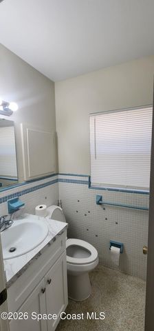 407 4th Street N, Cocoa Beach, FL 32931