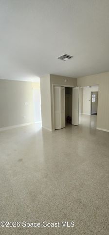 407 4th Street N, Cocoa Beach, FL 32931