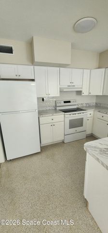 407 4th Street N, Cocoa Beach, FL 32931